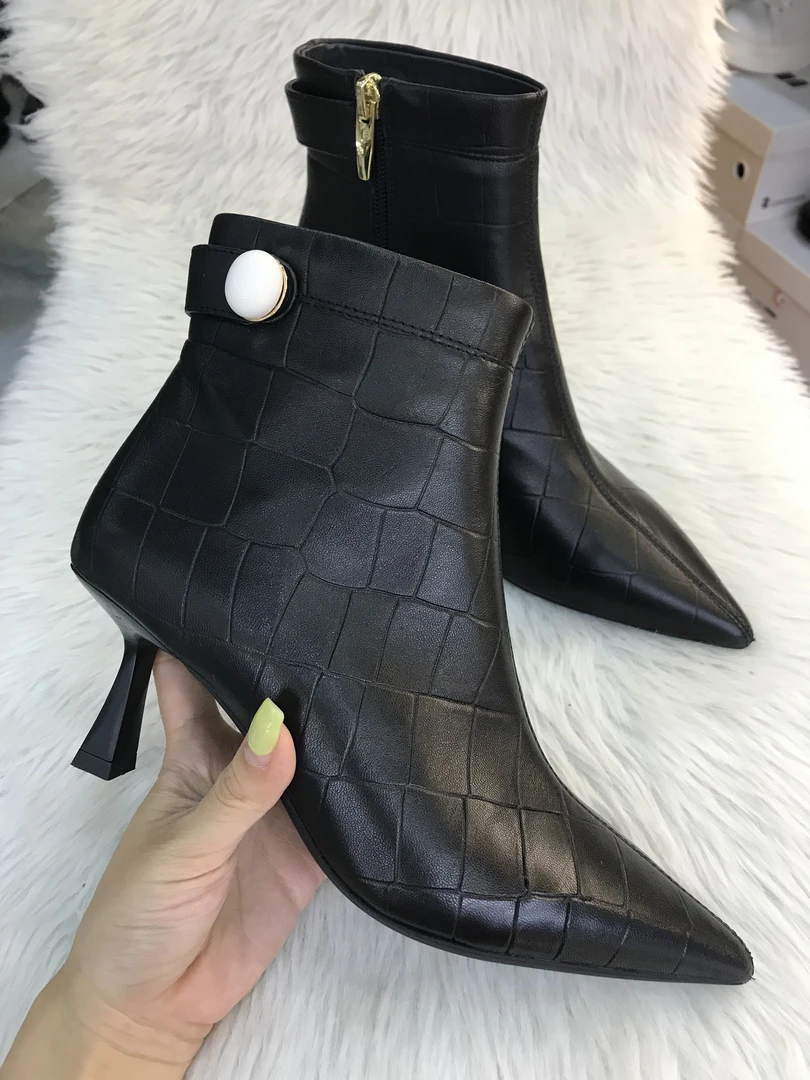 时尚厚底休闲鞋，低帮女单鞋