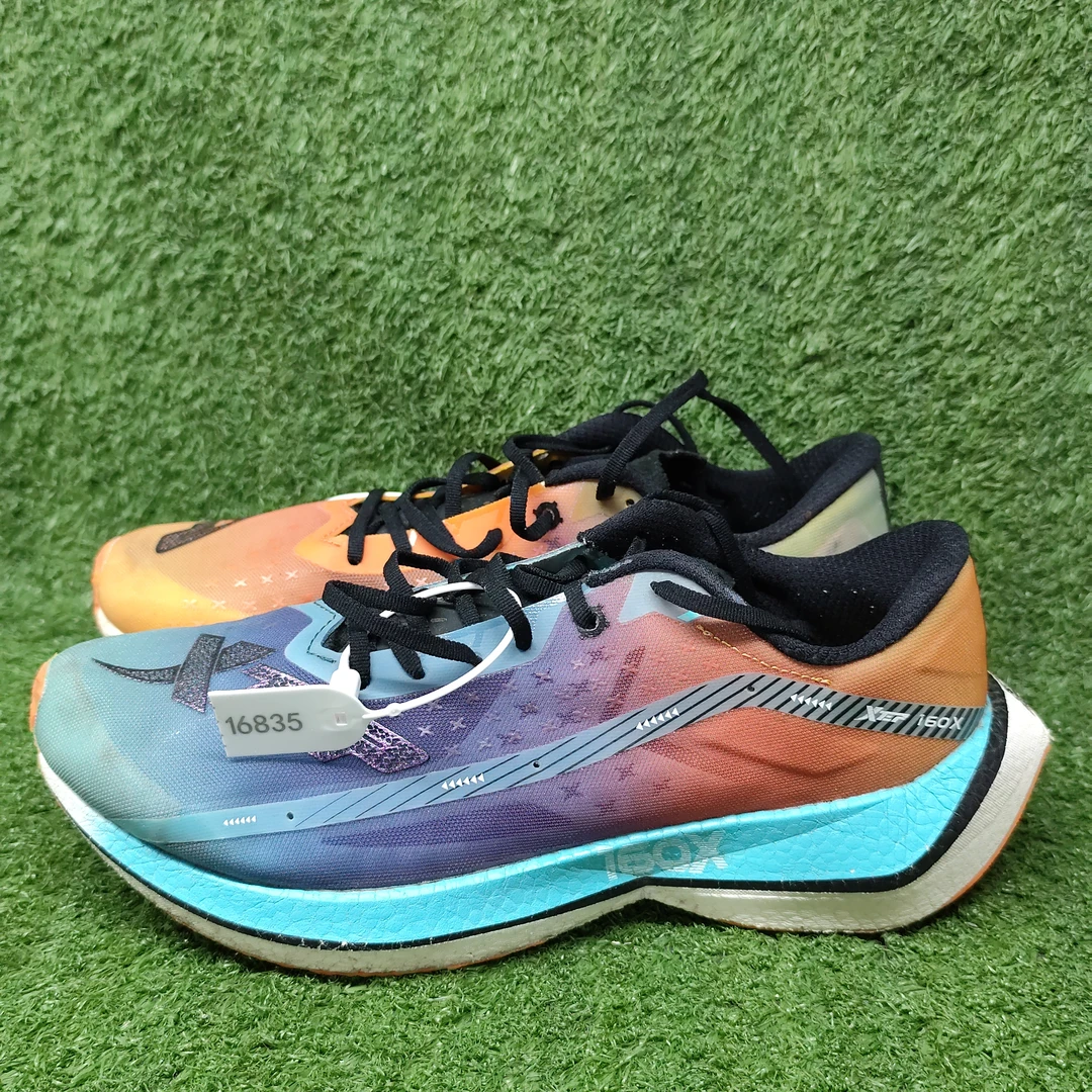 41.5码二手正品特步 160X 2.0 潮流舒适 减震防滑耐磨 低帮 跑步