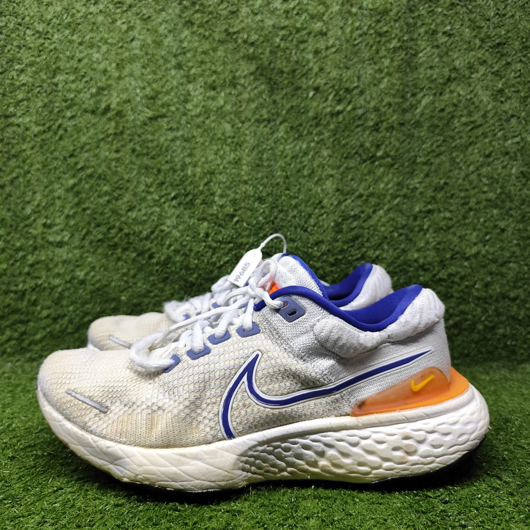 44码二手正品Nike Invincible Run 2 舒适轻盈 织物减震防滑耐磨