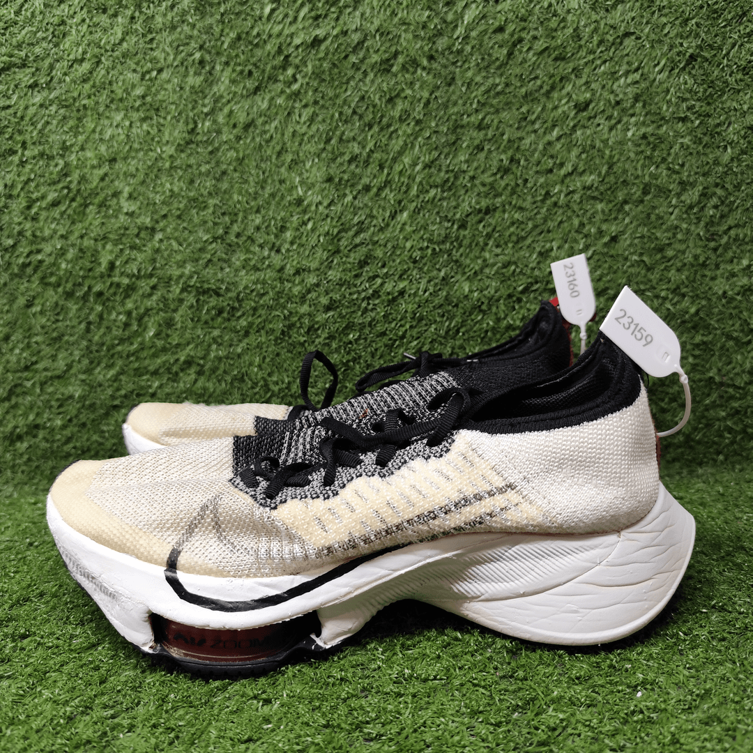 41码二手正品Nike Air Zoom Tempo Next% 运动舒适编织 织物