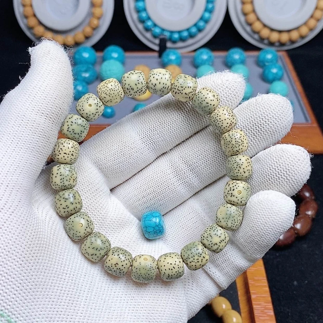 【闪购商品】猴头核桃吊坠?*迪