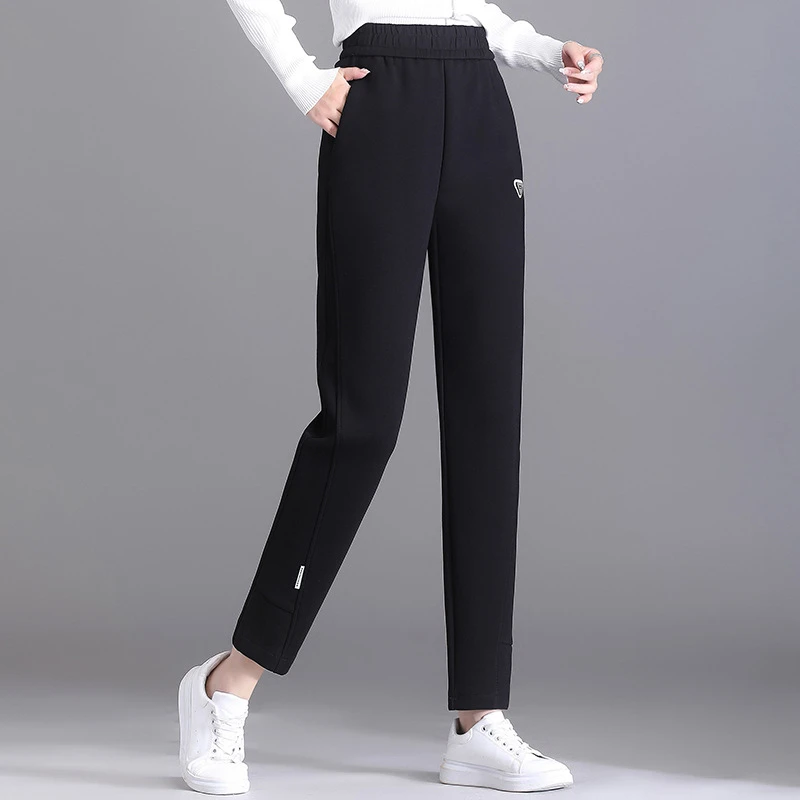 妈妈秋冬装保暖运动裤中年女宽松高腰直筒裤中老年休闲松紧腰长裤
