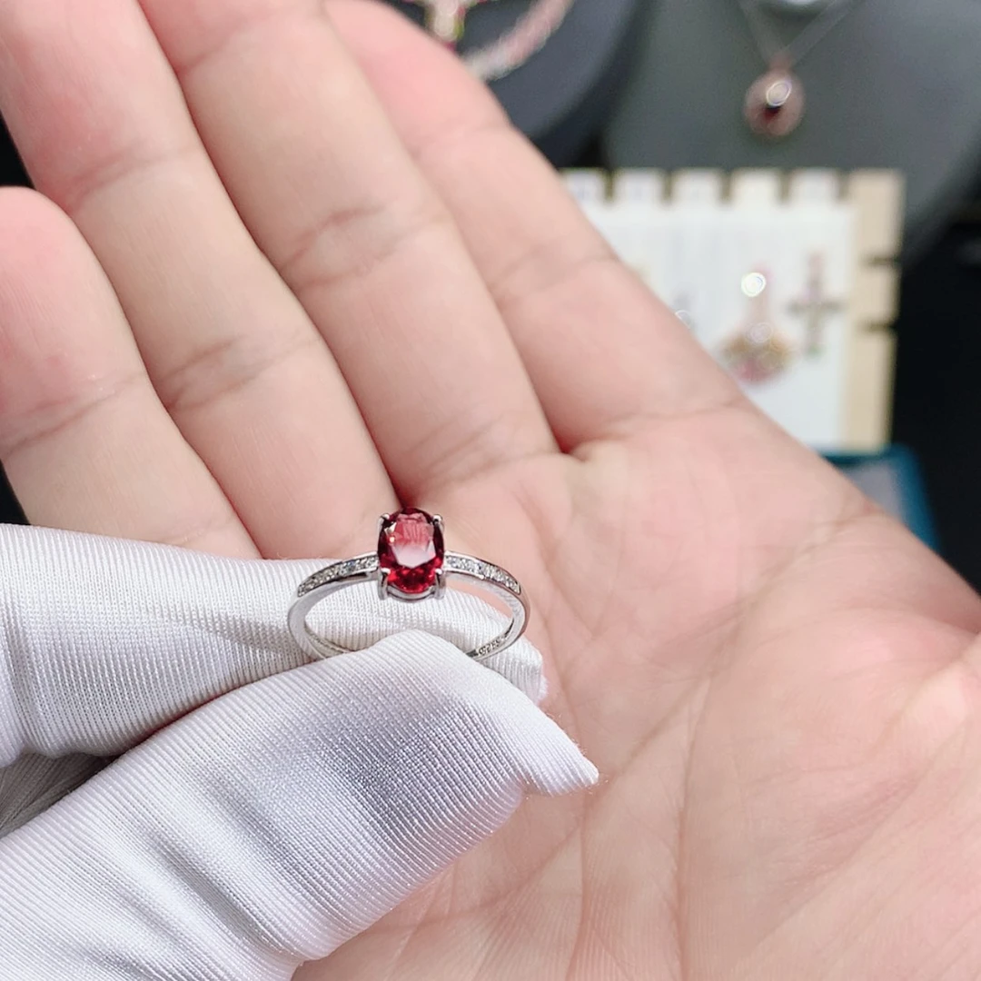 【闪购商品】石榴石戒指银S925镶嵌