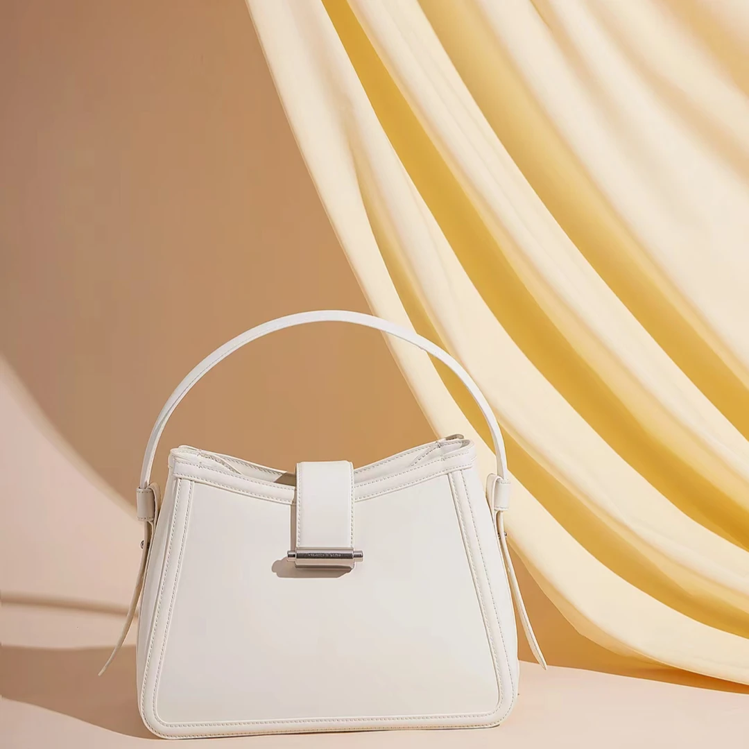 2024伊伊推荐1【福利 小马包包】斜跨单肩手提百搭