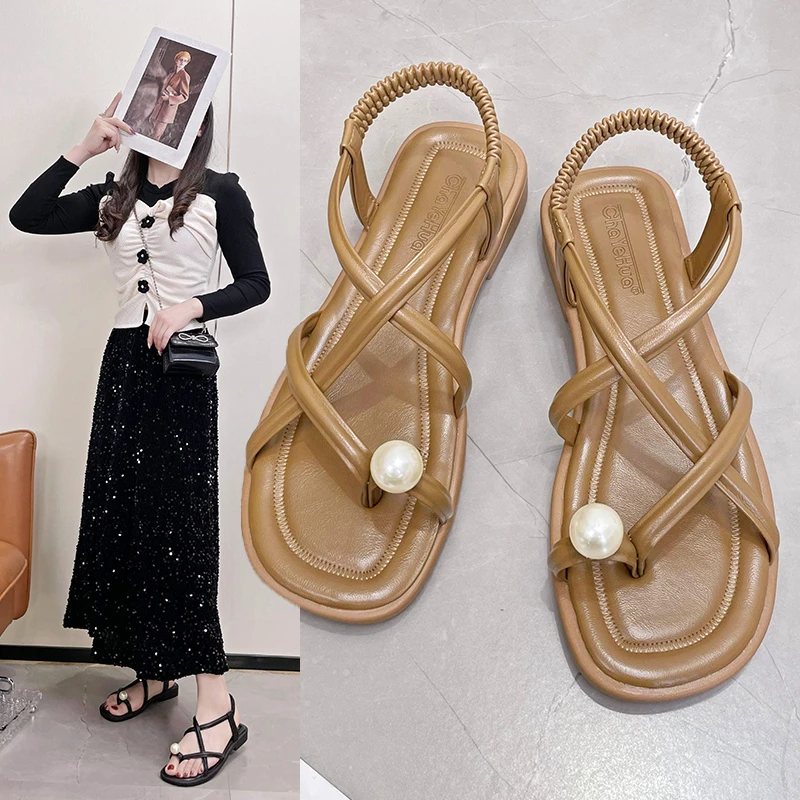 夹趾平底时装外穿女2024夏季新款交叉珍珠松紧带一字扣带罗马外穿