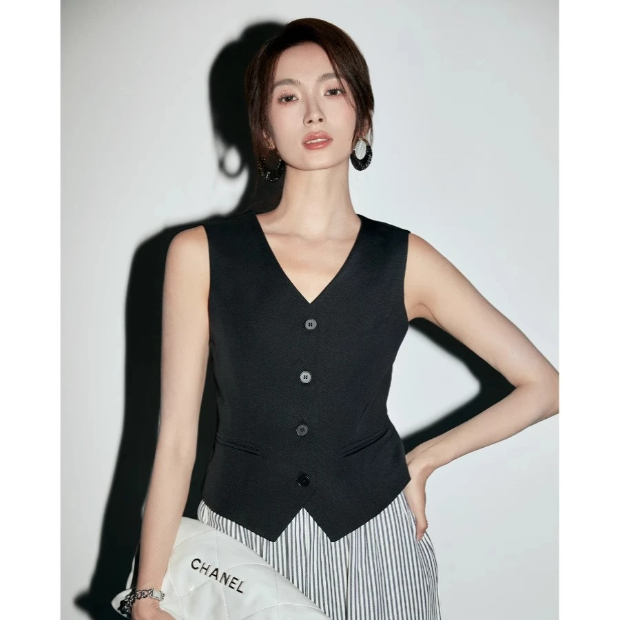 斜纹小西装马甲干练V领修身无袖外套女2025夏时尚黑色设计感马夹