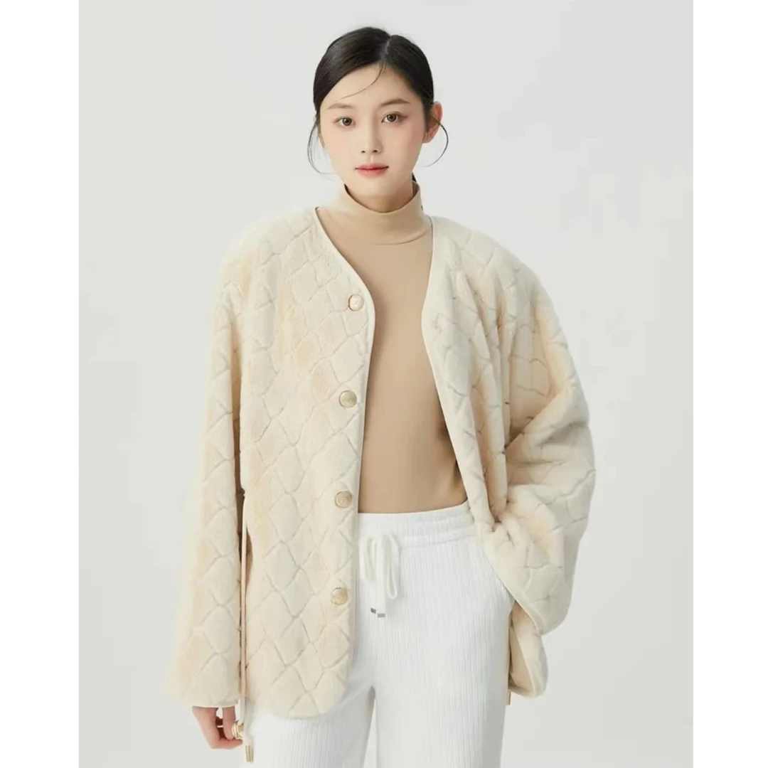 GIRDEAR/哥弟1400648秋冬新年穿搭保暖菱格压纹环保毛毛 休闲外套