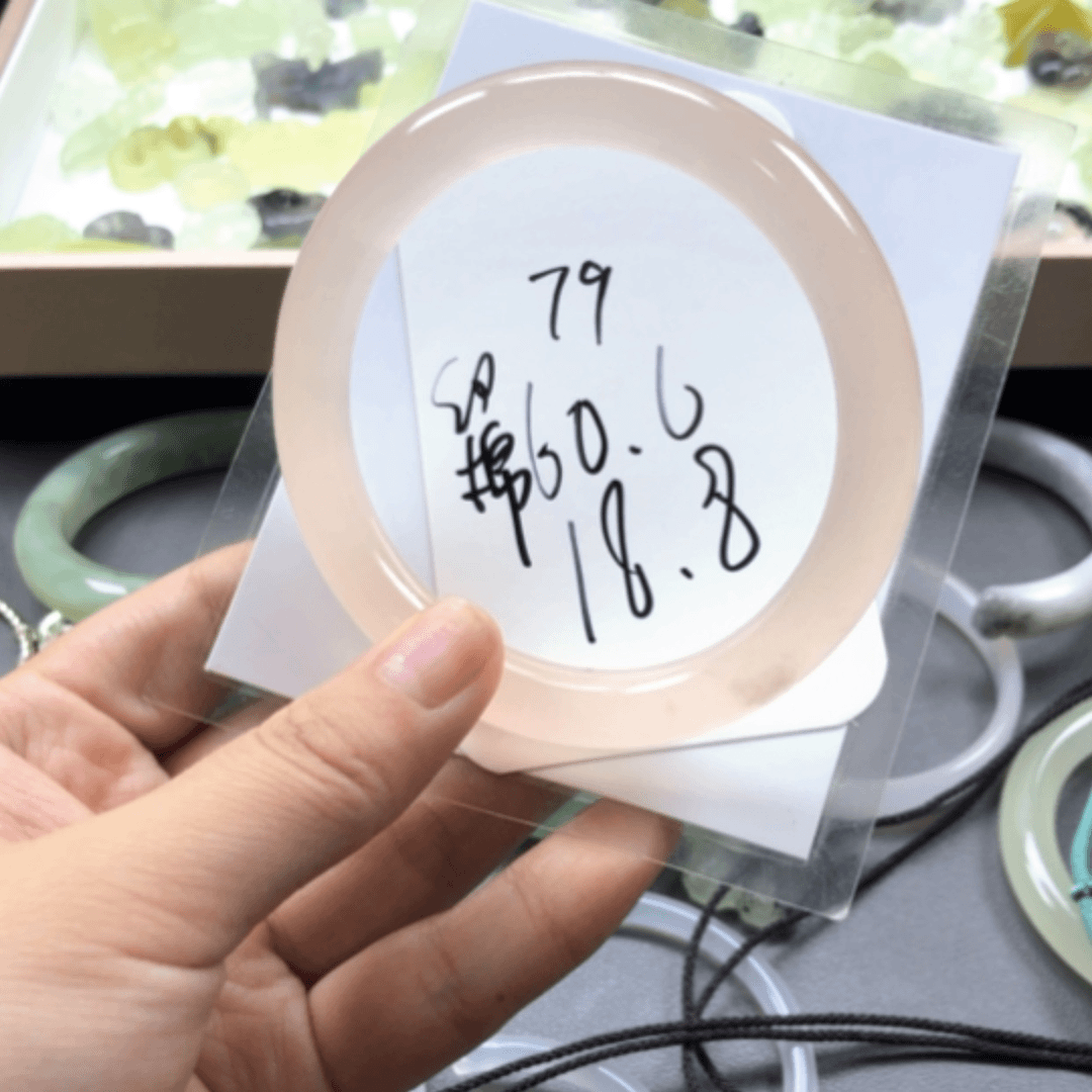 【闪购商品】石英质玉手镯未镶嵌79