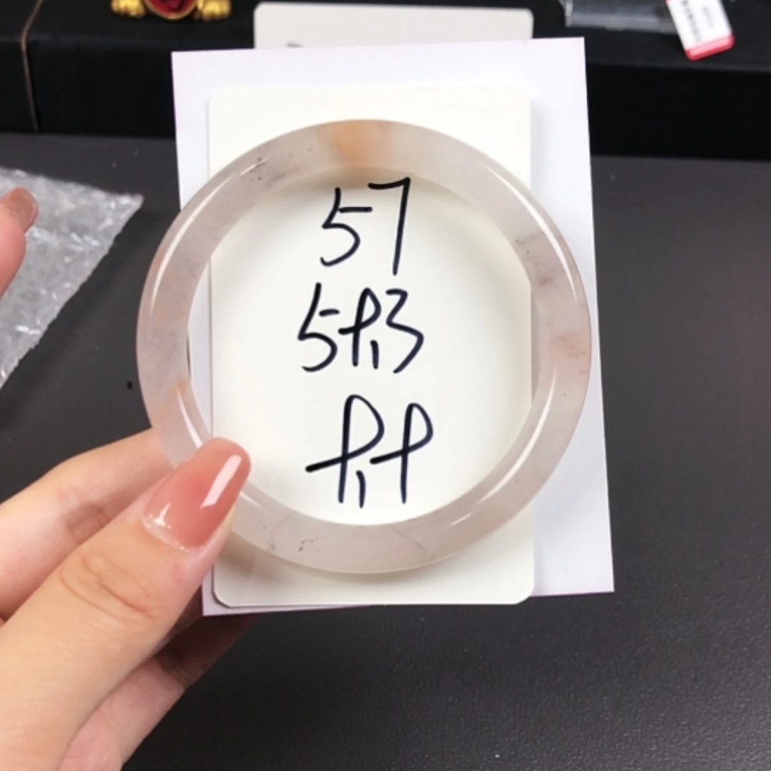 【闪购商品】石英质玉手镯未镶嵌57