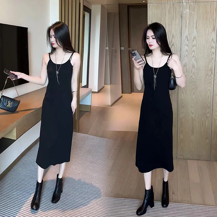 黑色吊带裙2024新款显瘦气质时尚打底收腰中长款修身过膝连衣裙女