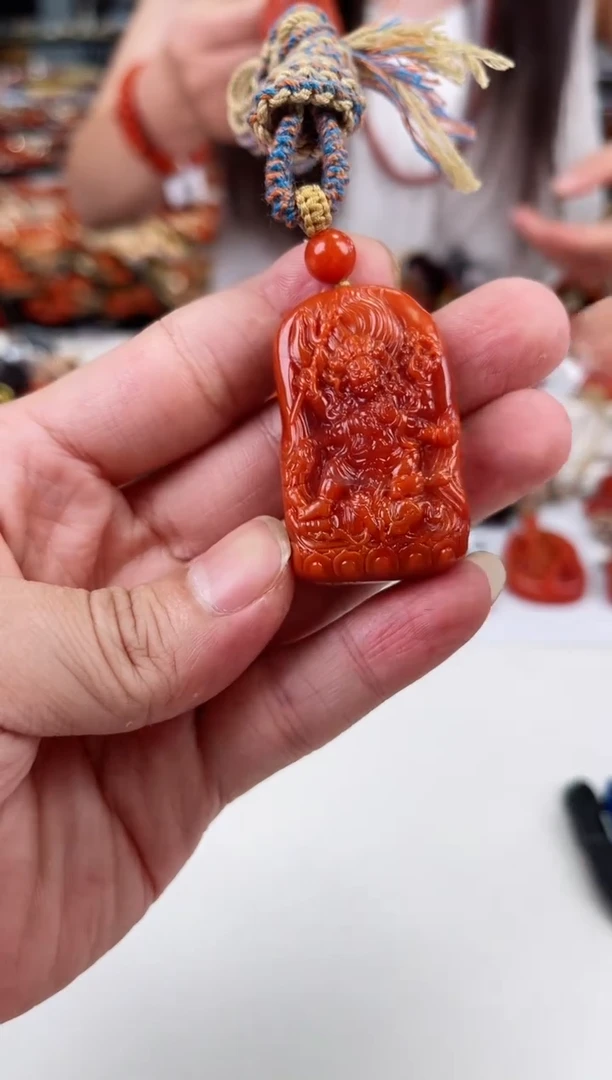 【闪购商品】南红玛瑙雕刻吊坠未镶嵌一个/条