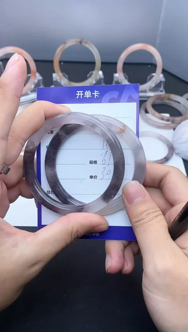 【闪购商品】石英质玉手镯未镶嵌165