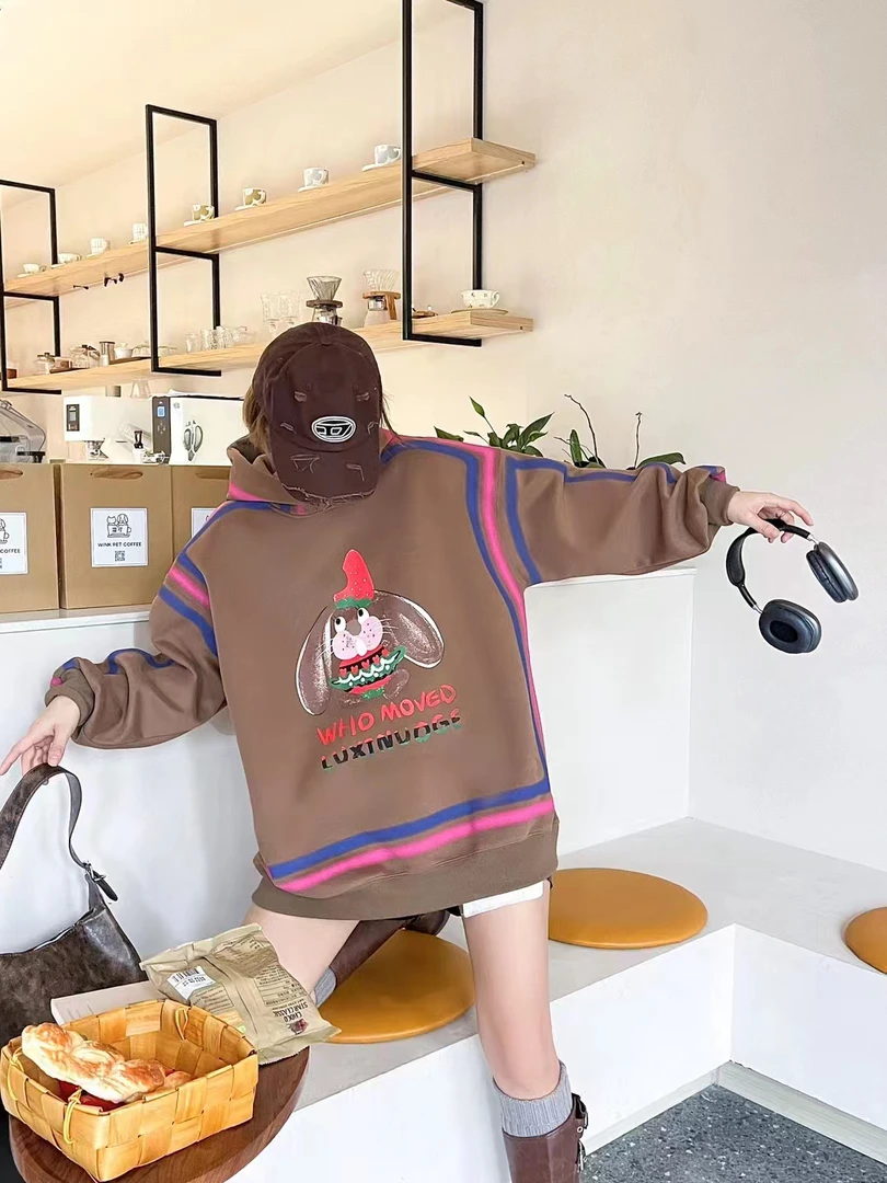 春秋时尚休闲连帽拼接卡通卫衣