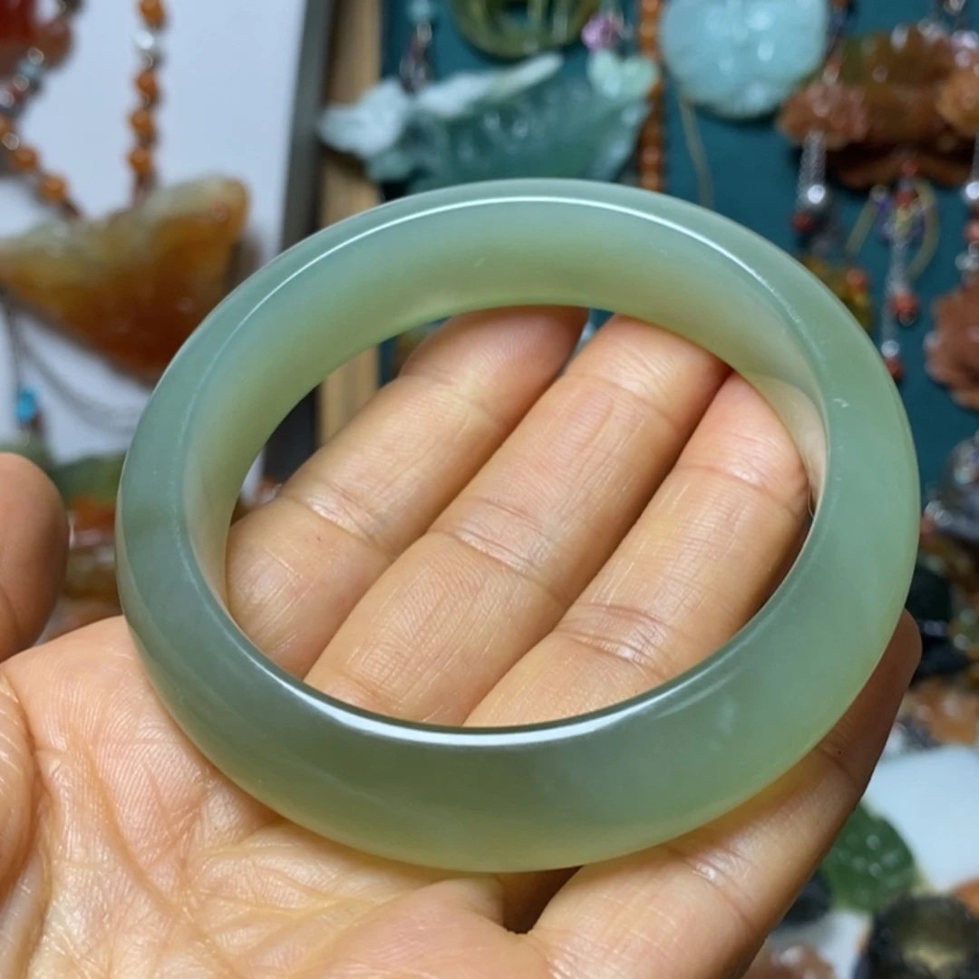 【闪购商品】蛇纹石玉吊坠未镶嵌
