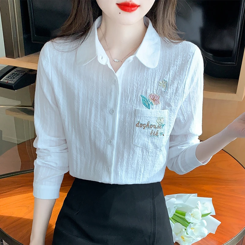 春秋季女装新款娃娃领小众设计感刺绣纯棉女士衬衫洋气长袖打底衫
