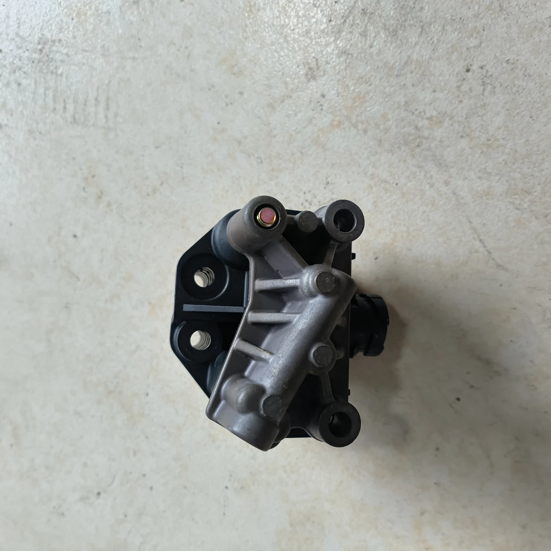 解放j7干燥罐总成维修配件电磁阀双针气压传感器多回路保护阀