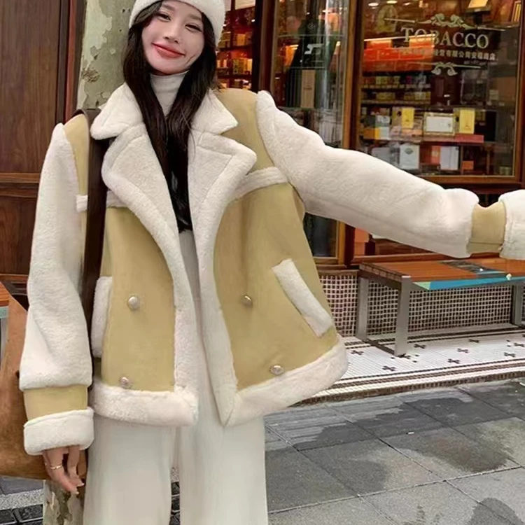 2024新款绿色拼接短款皮毛一体外套女冬小个字加绒皮毛一体上衣