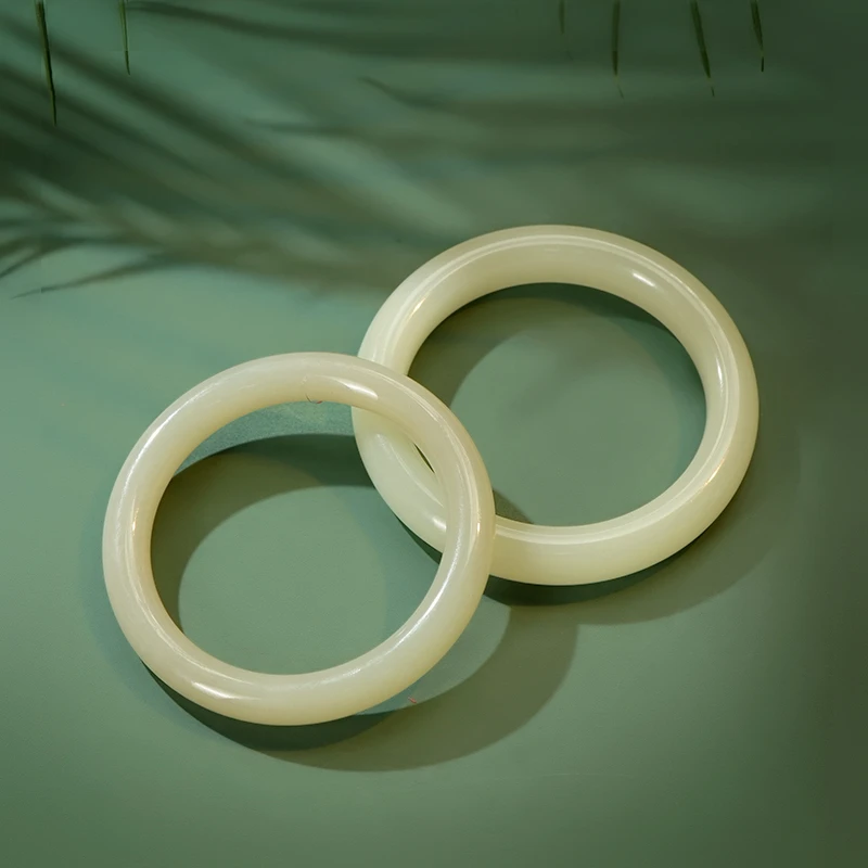 【鑫浩精品店】新疆和田玉-高冰胶猫手镯 藕底色 手镯多样性发一