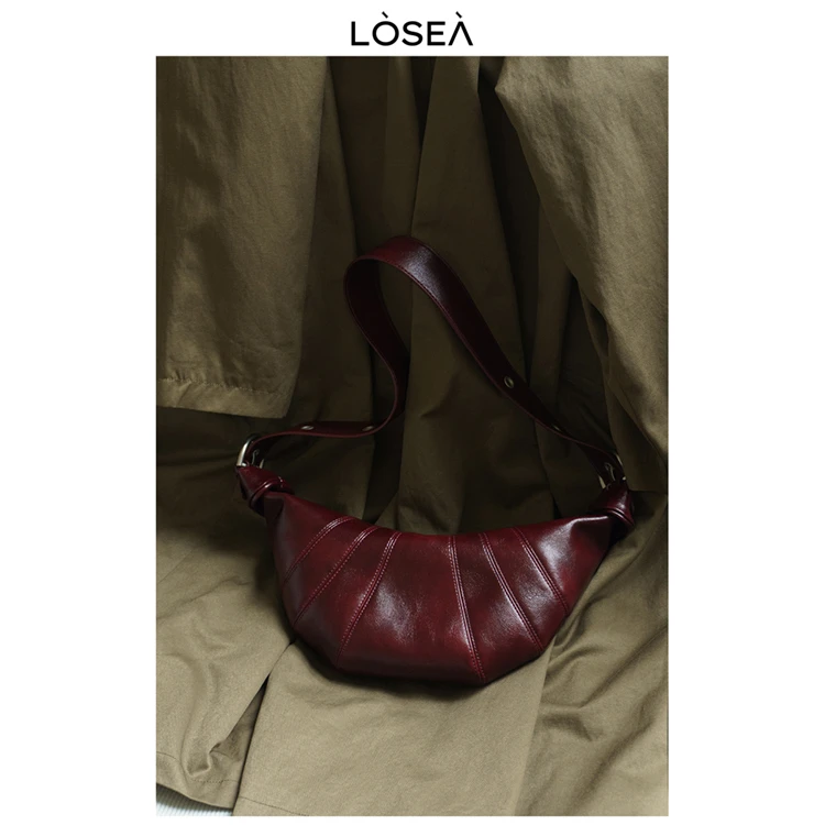 LOSEA高级质感可颂牛角包女2025新款包包百搭复古红色单肩斜挎包