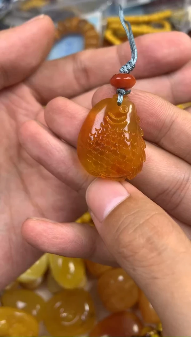 【闪购商品】蜜蜡珠宝奇石未镶嵌吊坠