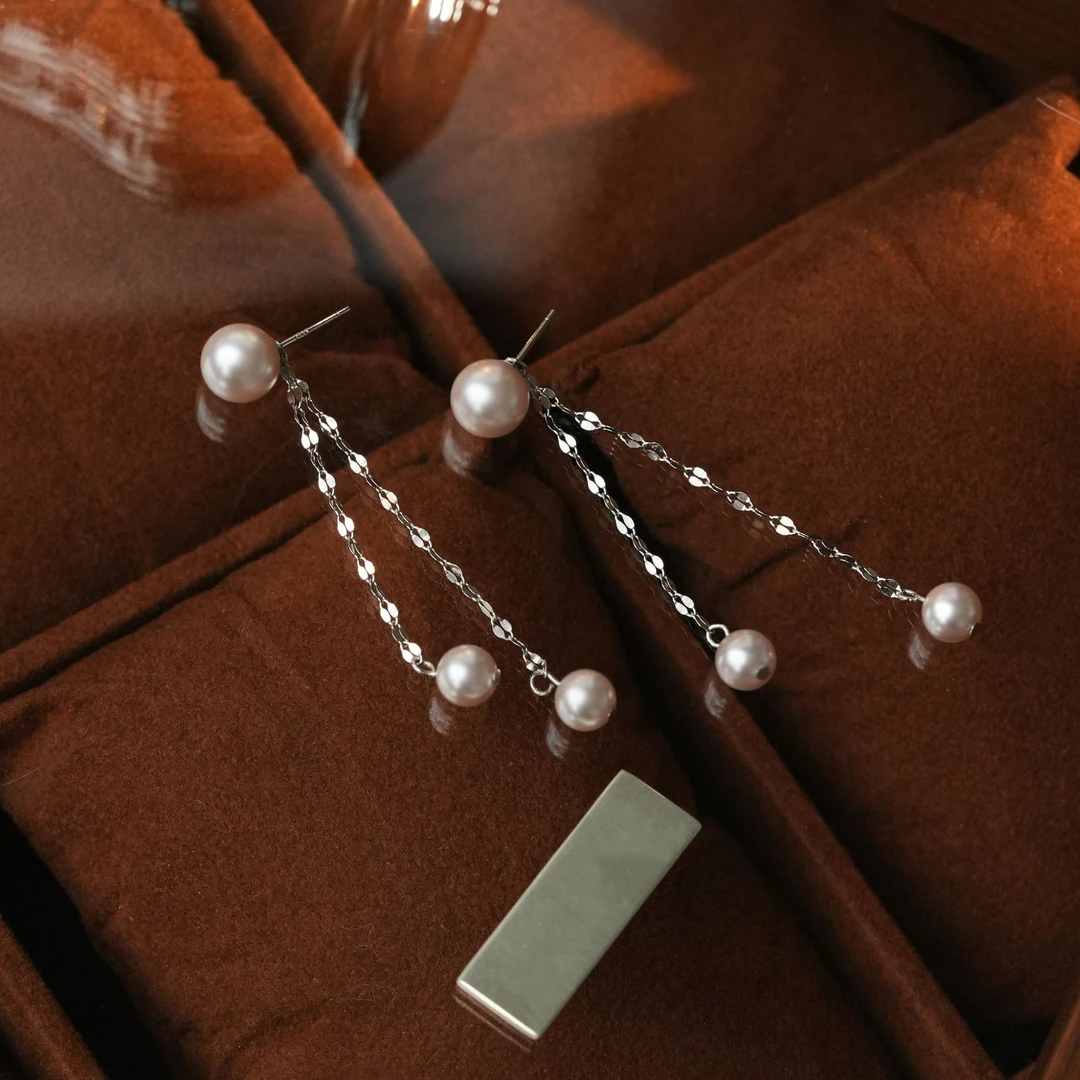 925银耳饰 长款曼塔紫嘴唇链流苏耳钉爆闪气质百搭时尚女耳饰