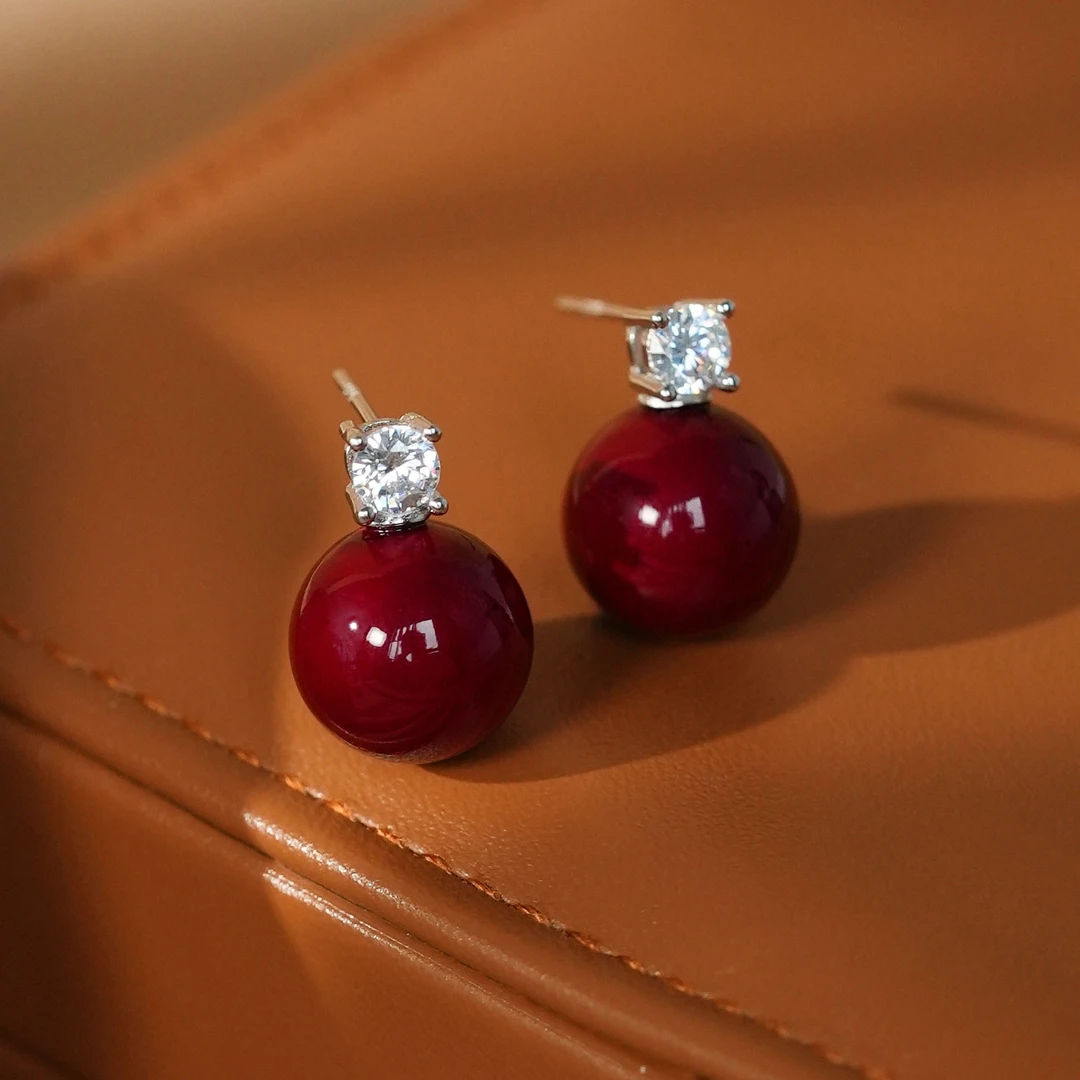 925银耳饰 925银复古酒红色珠珠戴妃耳钉女轻奢小众耳饰中国红