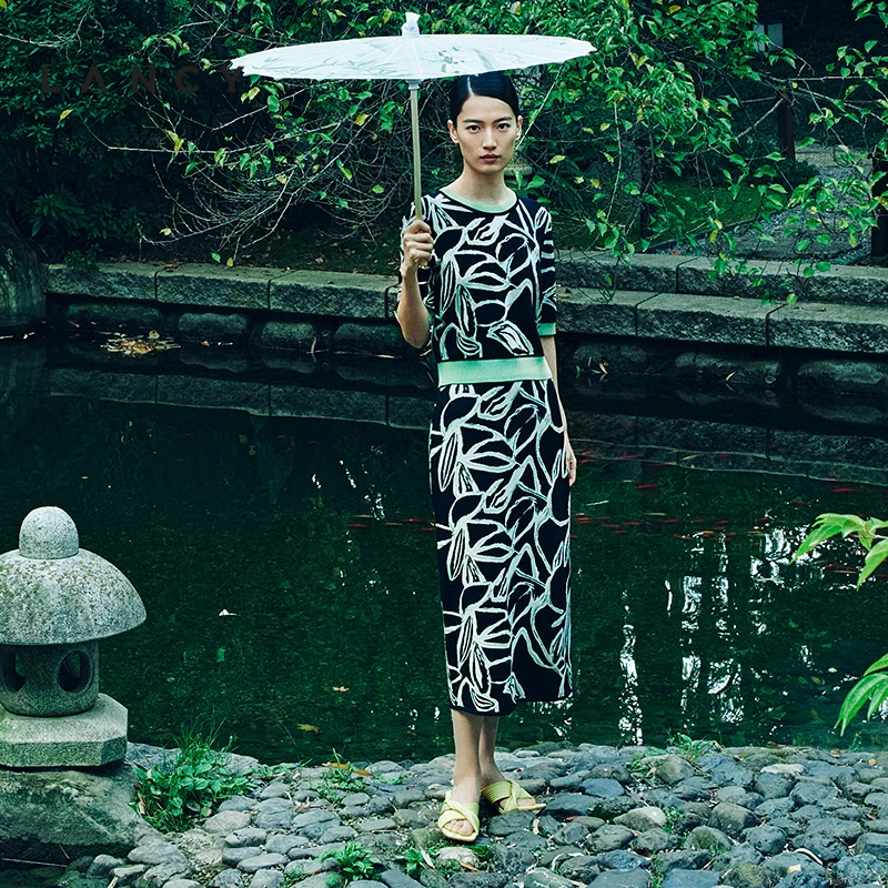 LANCY/朗姿【susie专享】新款提花短袖圆领针织衫高级感显瘦