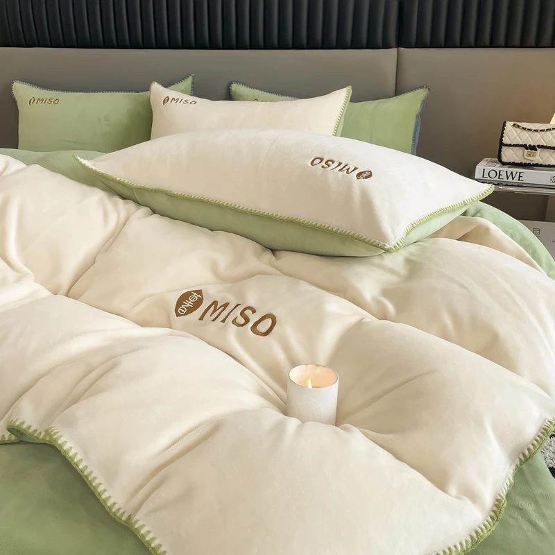 A类秋冬款牛奶绒四件套加厚珊瑚法兰绒床单双面绒被套新款三件套