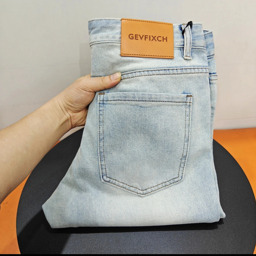 潮流牛仔裤春夏新款高端欧货怀旧复古港风浅蓝男士时尚小脚牛仔裤