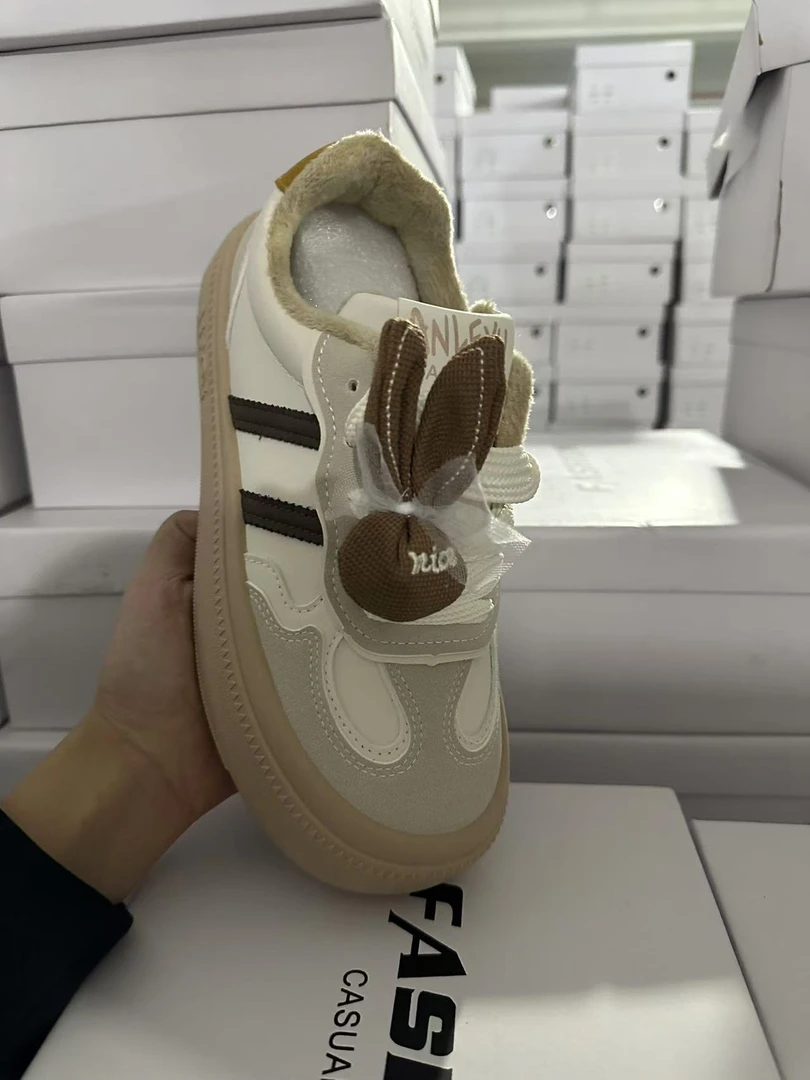 《小铺》休闲时尚女鞋735号