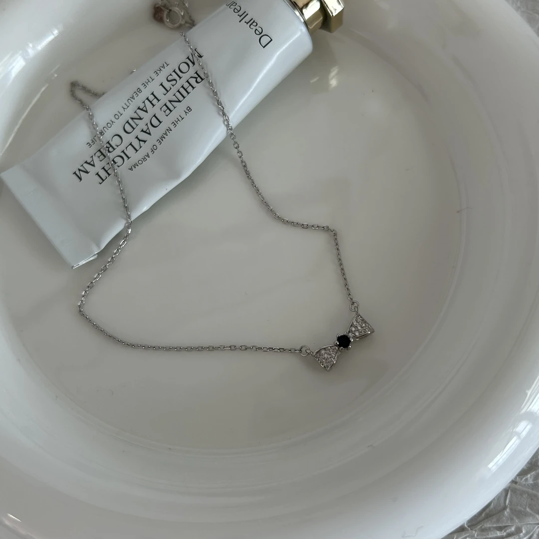 坠链均925银合成锆石 韩国ins风时尚百搭简约 蓝莓甜心蝴蝶结项链