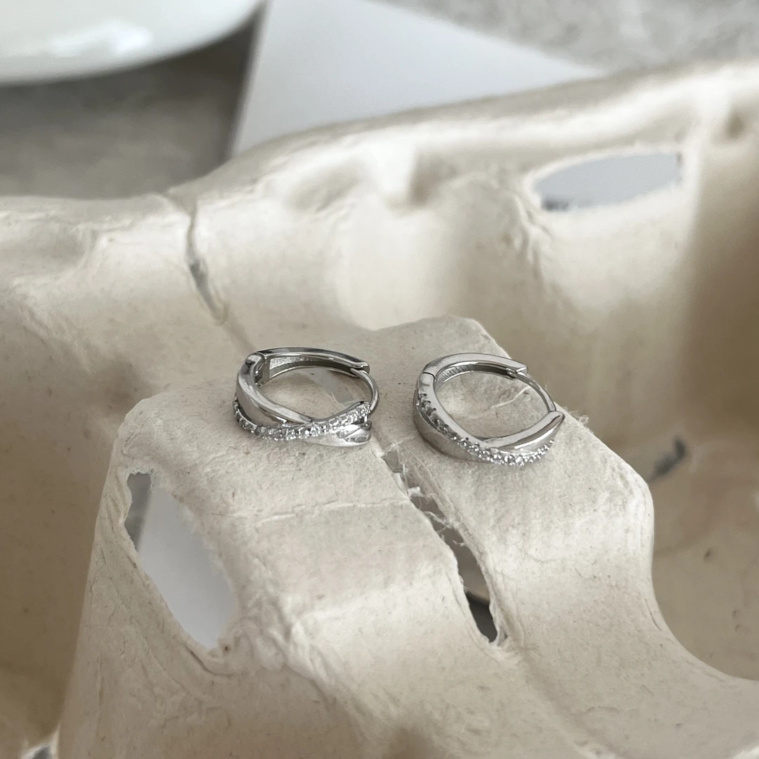 925银合成锆石耳饰 韩ins风时尚百搭气质简约 交叉x耳钉轻奢小众