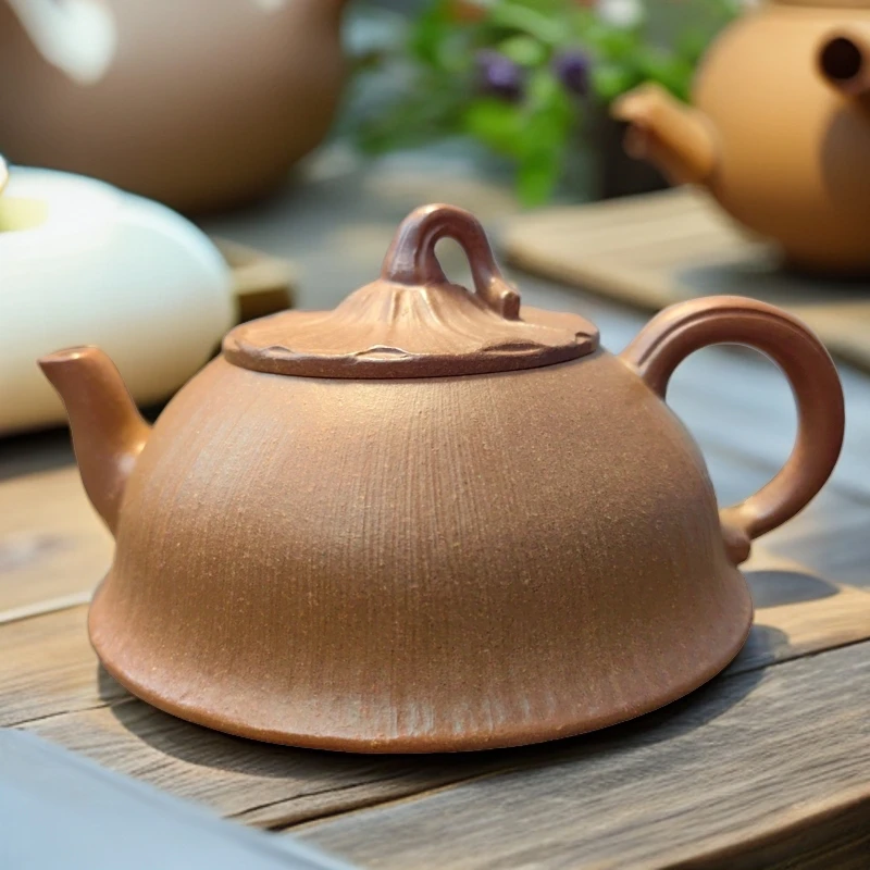 宜兴原矿紫砂段泥仿生器荷精美