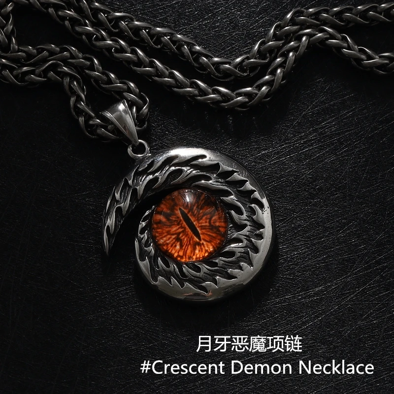 钛钢项链 新款月牙嘻哈风潮男恶魔之眼男士挂链个性吊坠朋克长款