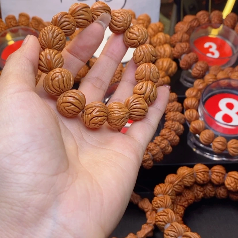 【闪购商品】桃核吊坠16柳叶