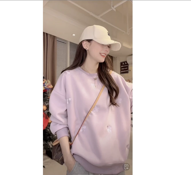 41C03新款宽松显瘦秋款蝴蝶刺绣印花百搭圆领卫衣休闲时尚