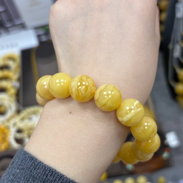 14+mm微瑕· 小妖珠宝天然原矿琥珀蜜蜡