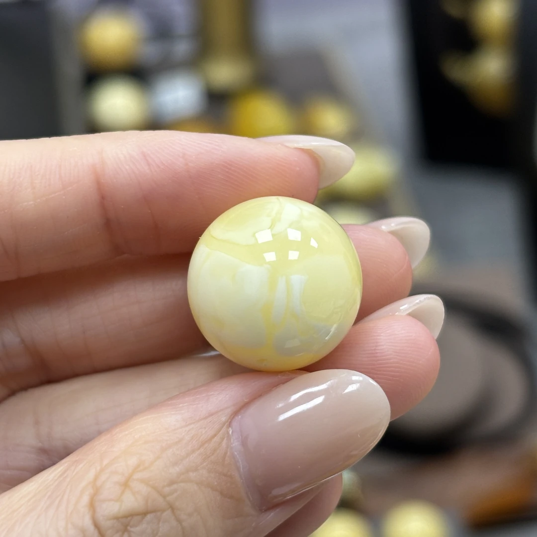 17.6mm 小妖珠宝天然原矿琥珀蜜蜡