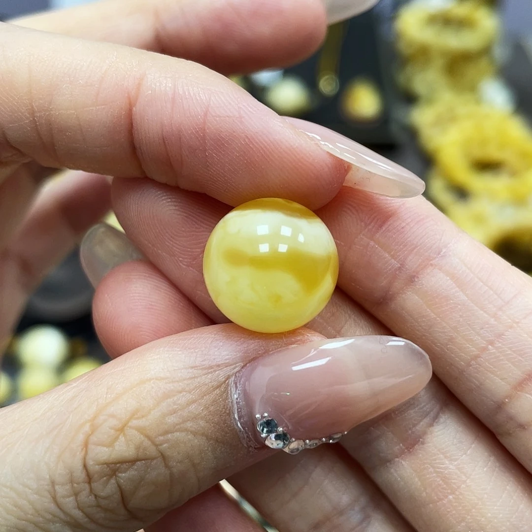 蜜蜡裸石未镶嵌4·13.9mm
