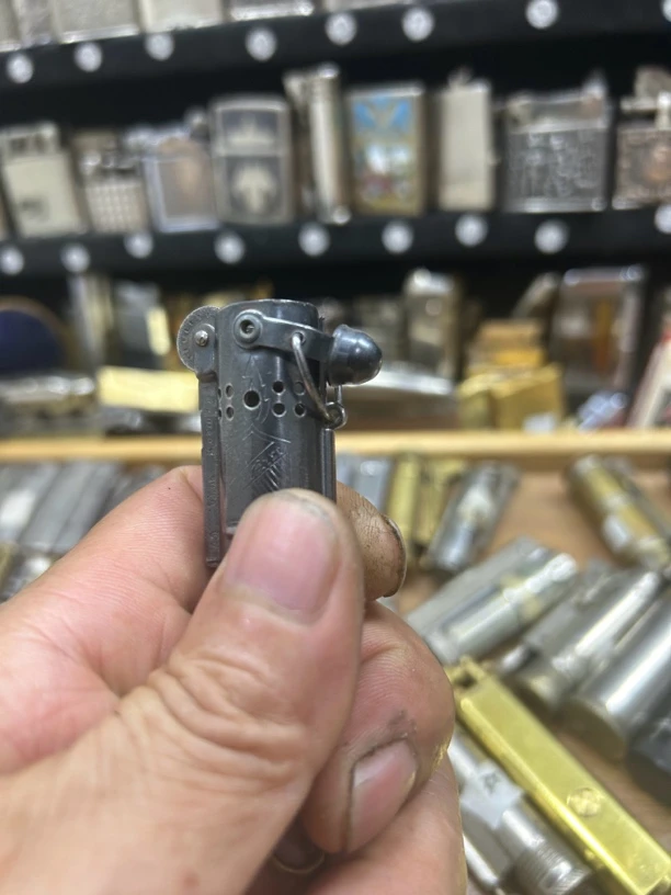 收藏类古董煤油打火机