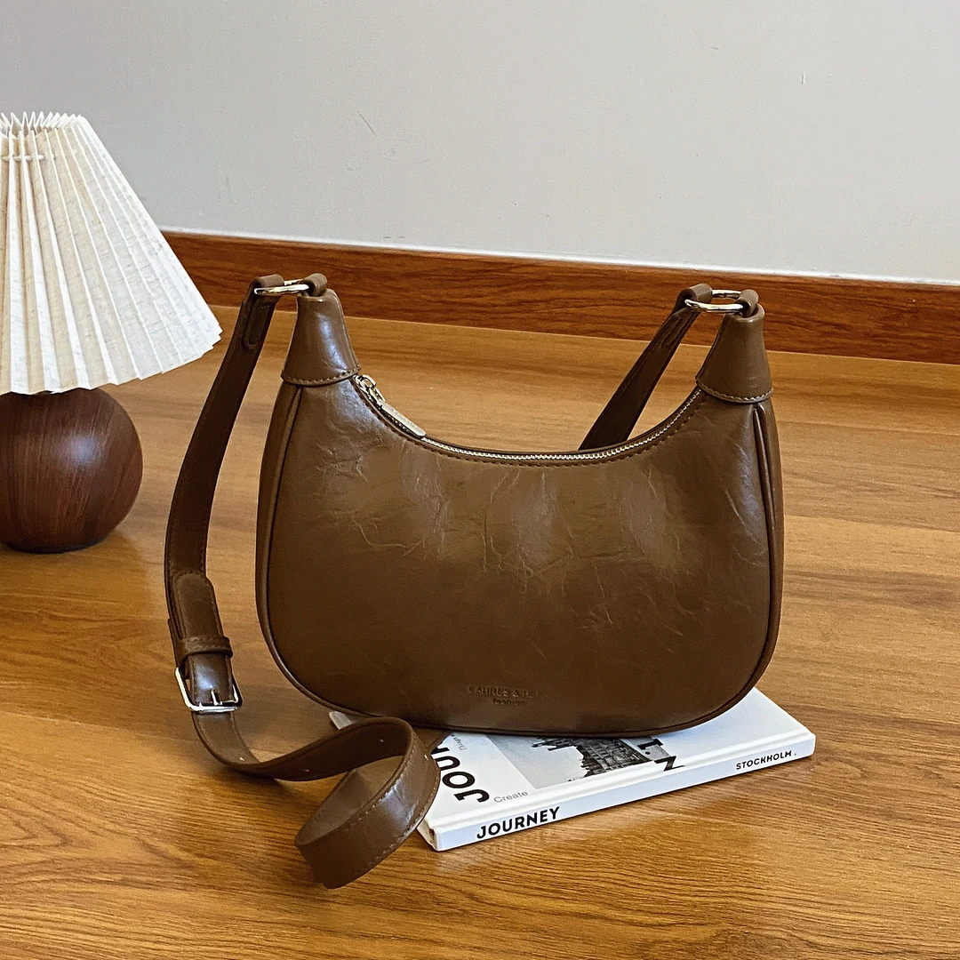 新款女包单肩斜挎包韩版时尚百搭饺子包  DZ10780