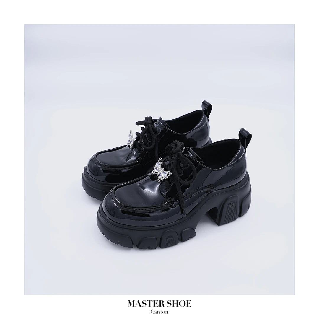 大鞋师《6CM》“闪蝶女神”大牌复古英伦风真皮时尚厚底乐福鞋QT2516