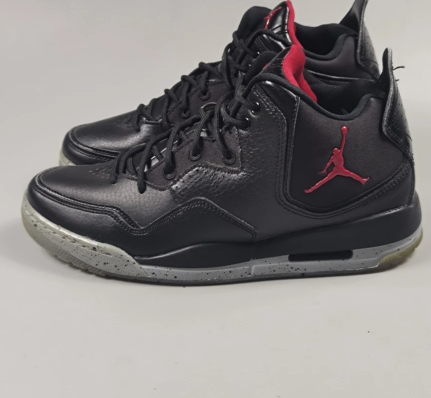 二手正品 42码 耐克 Courtside 23黑色休闲运动鞋 公价1499