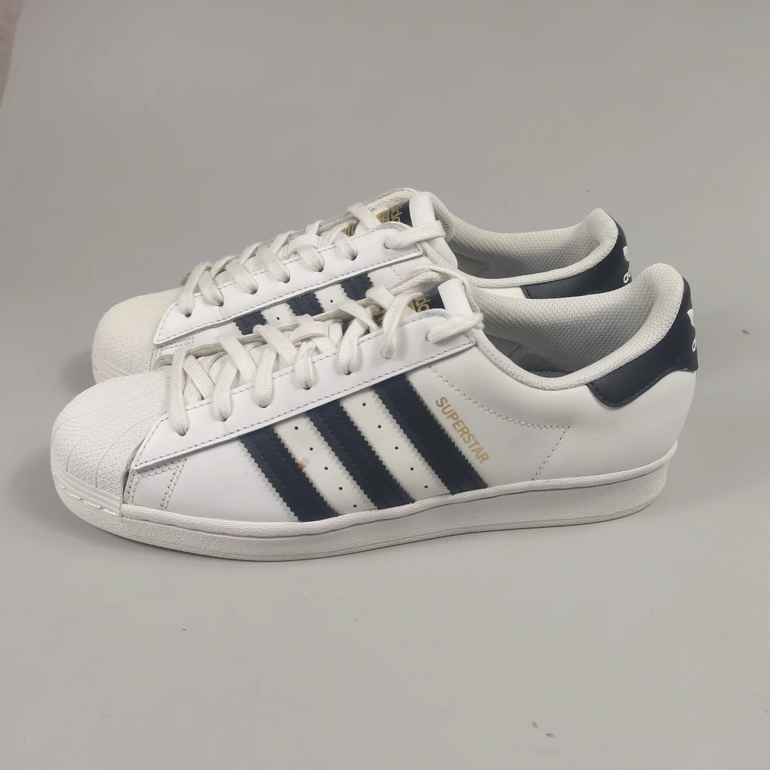 二手正品42码 Adidas三叶草Superstar 运动休闲板鞋 公价766