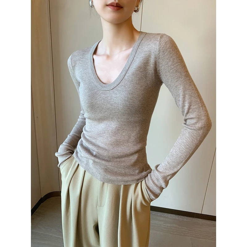 气质灰色U领针织衫女高级感紧身锁骨正肩内搭打底衫春秋早春上衣