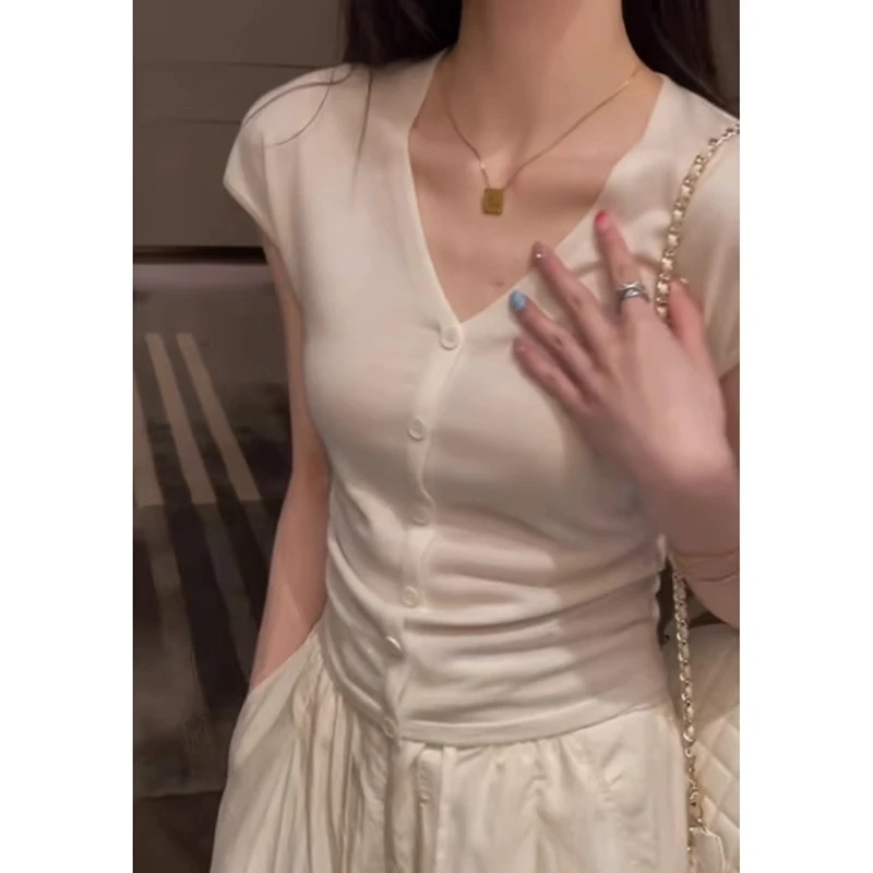 白色小香风v领正肩短袖针织开衫女简约设计感辣妹气质短款上衣夏