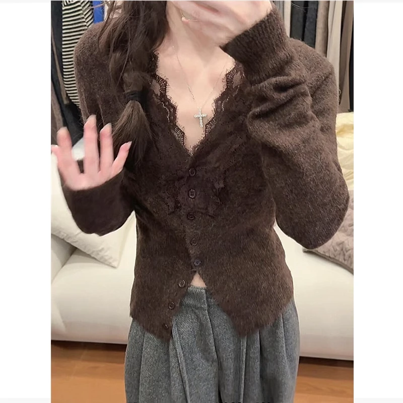 美拉德咖色拼接蕾丝花边v领针织开衫毛衣女秋冬季内搭打底衫上衣