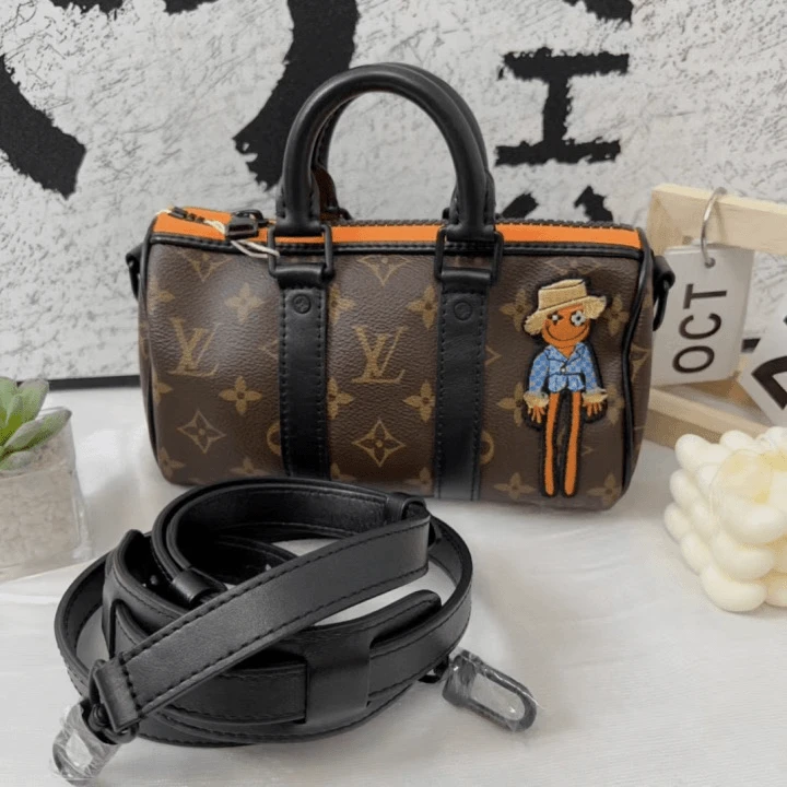 95新 LouisVuitton/路易威登  【文子姐专属】/D1542/稻草人包