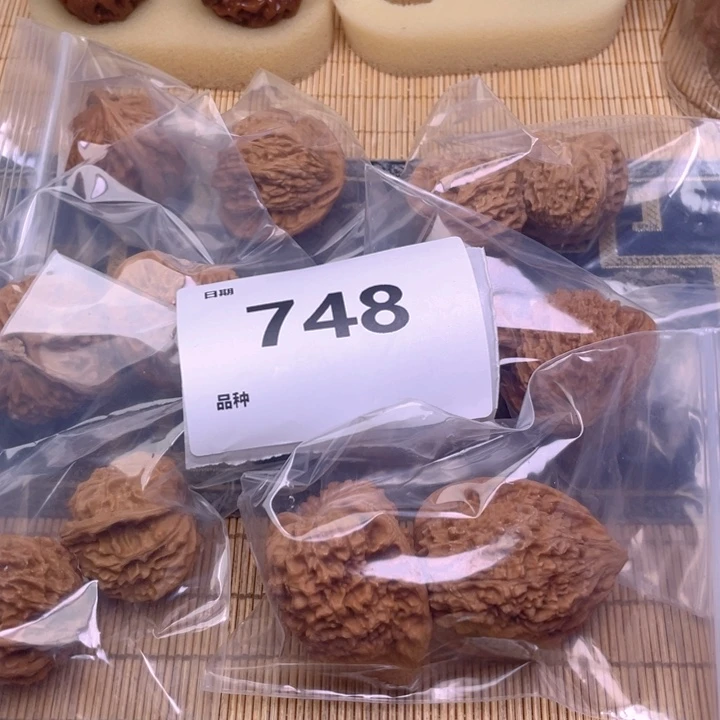 文玩核桃把件748号6对
