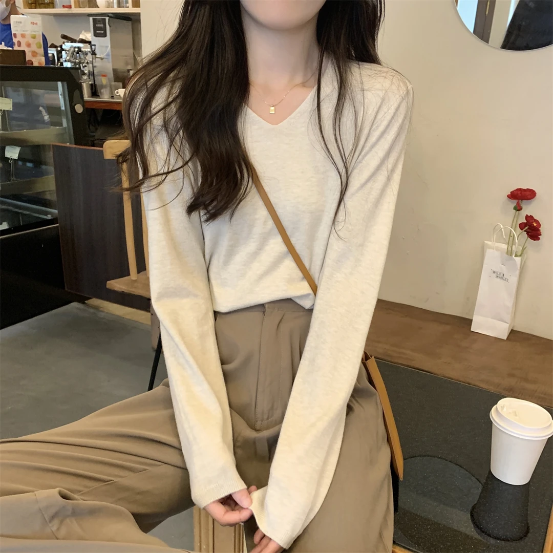 薄款秋冬韩版纯色基础内搭v领针织打底衫宽松百搭毛衣女上衣2001#